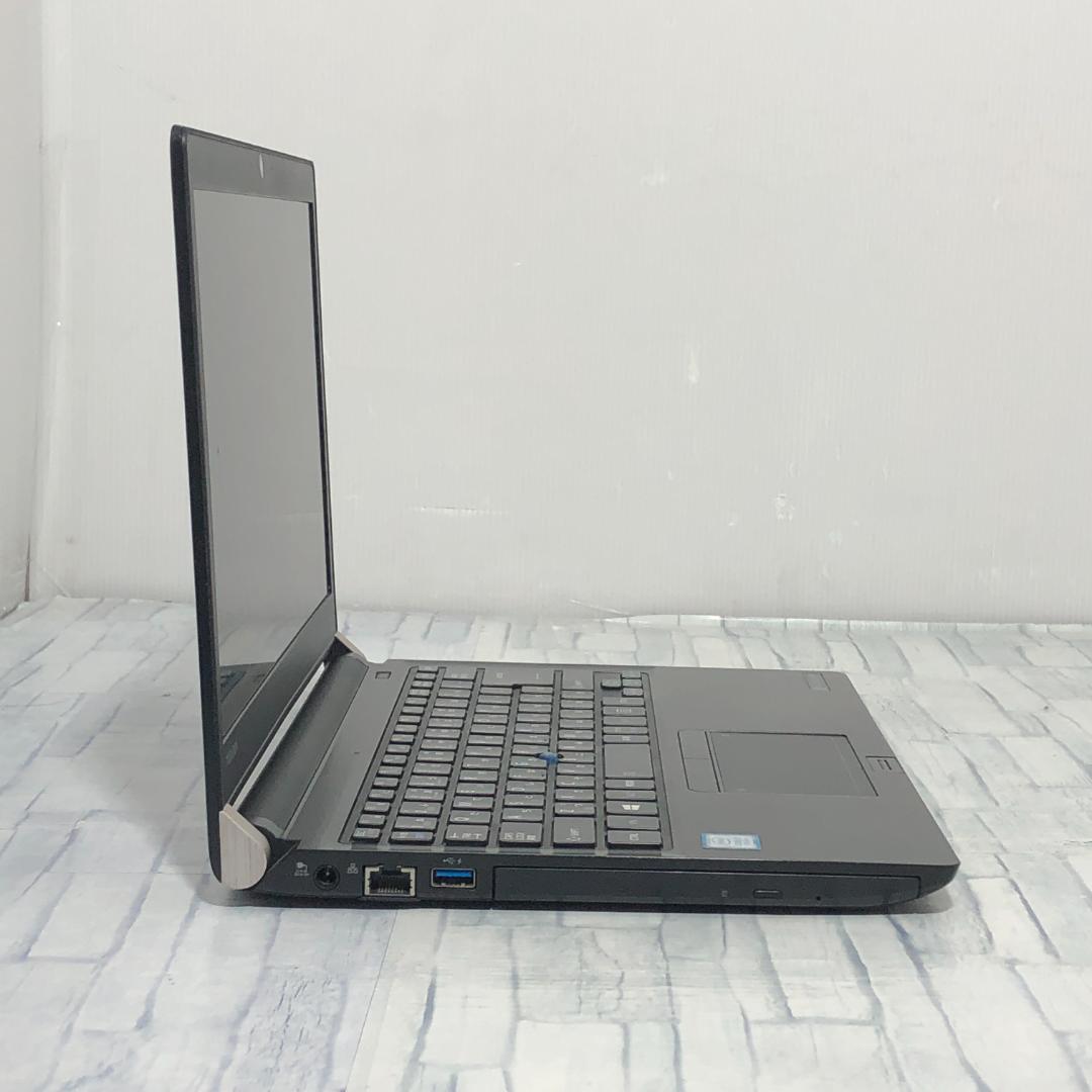 東芝ノートパソコン本体 Core i7-7500U/SSD512GB/8GB搭載