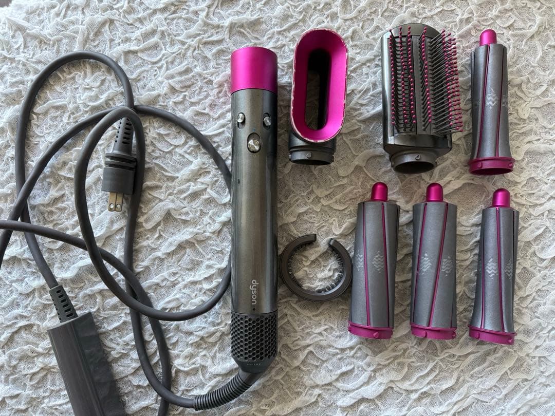 ダイソンのヘアスタイラーandドライヤー