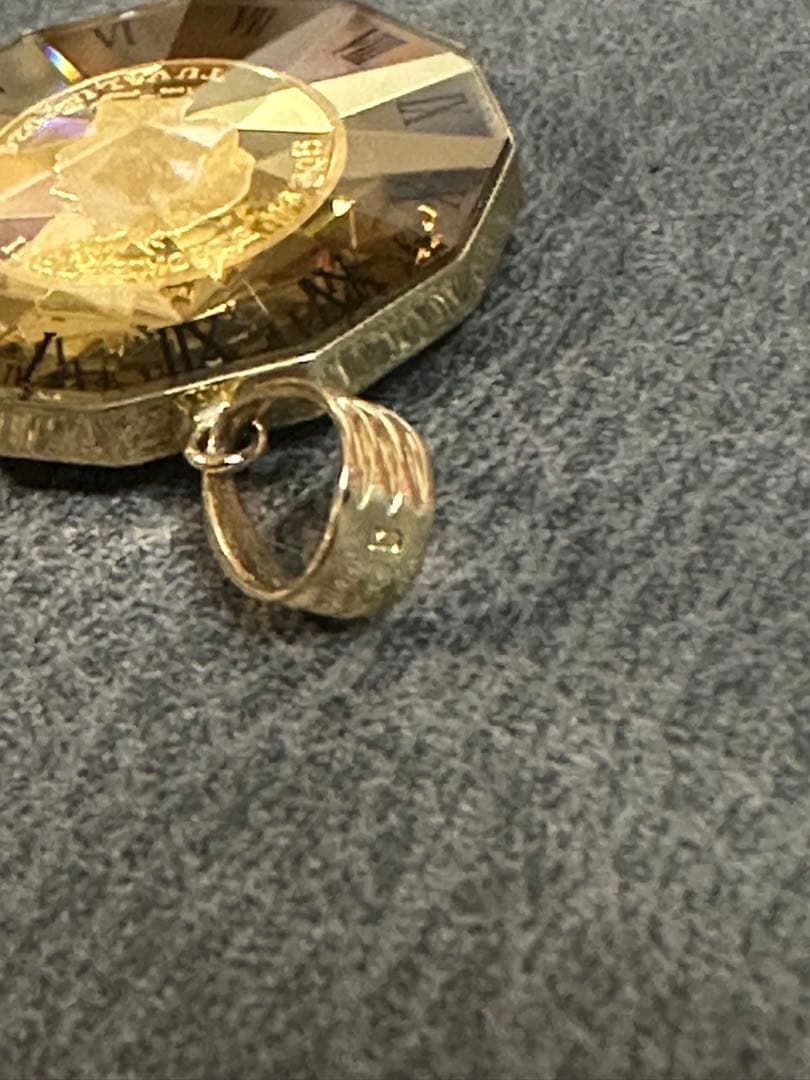 18k/24k 8.7g ガラス付きエリザベス/馬のペンダントトップ