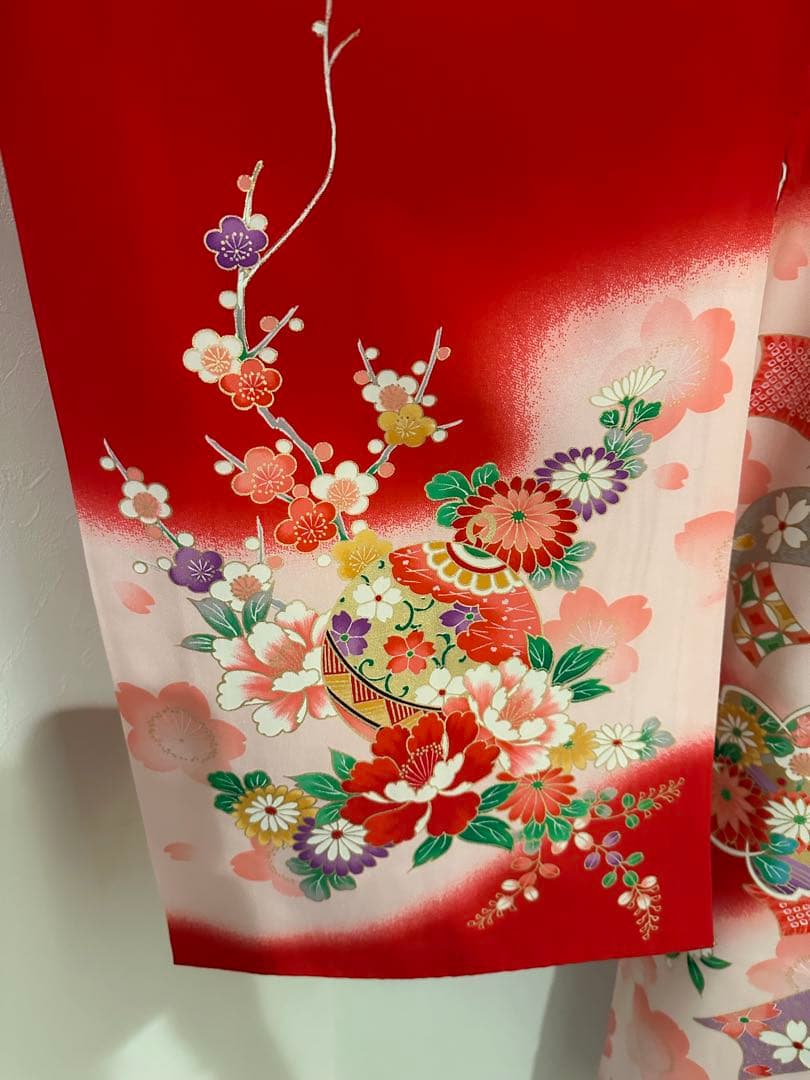 お宮参り 産着 赤 女の子 金糸刺繍 金コマ刺繍