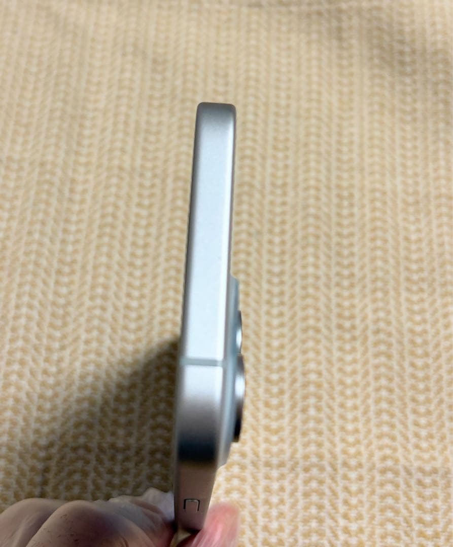 iPhone15 128GB SIMフリー　本体　ホワイト