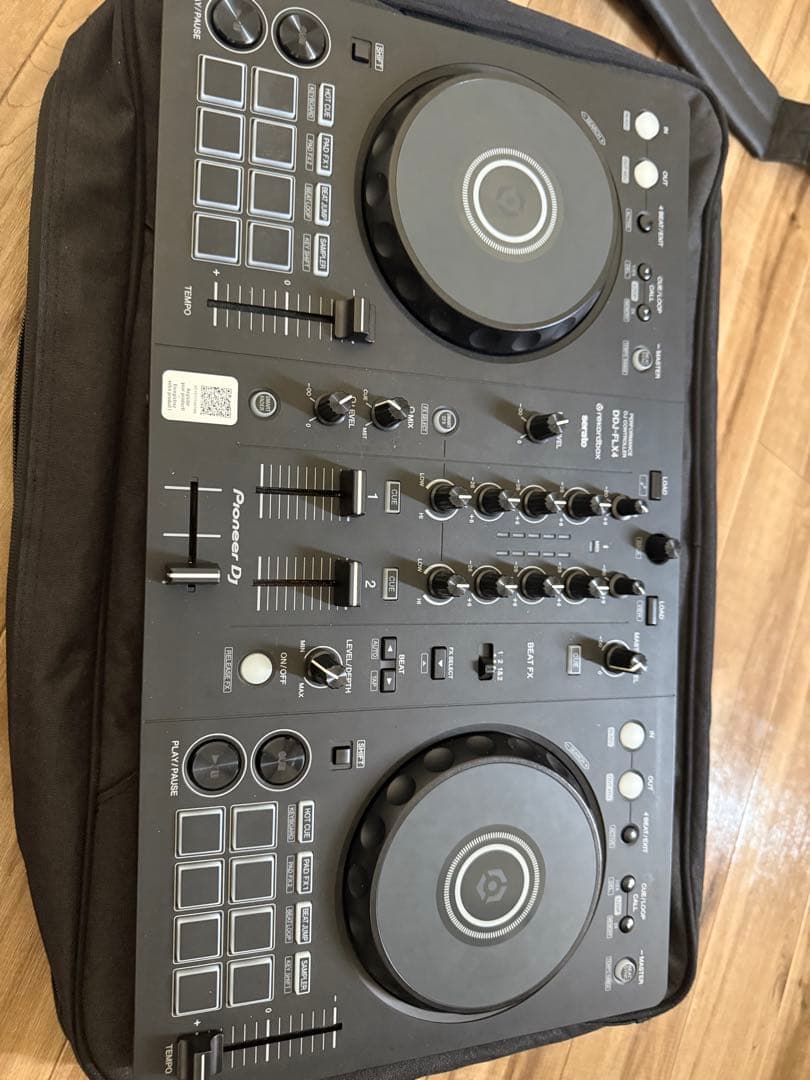 Pioneer DJ FLX4 コントローラー
