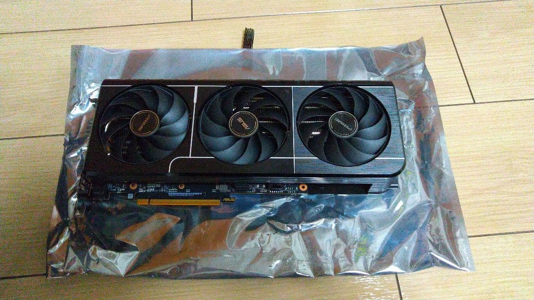 【中古品】 ASUS PRIME-RX9070-O16G (Radeon)