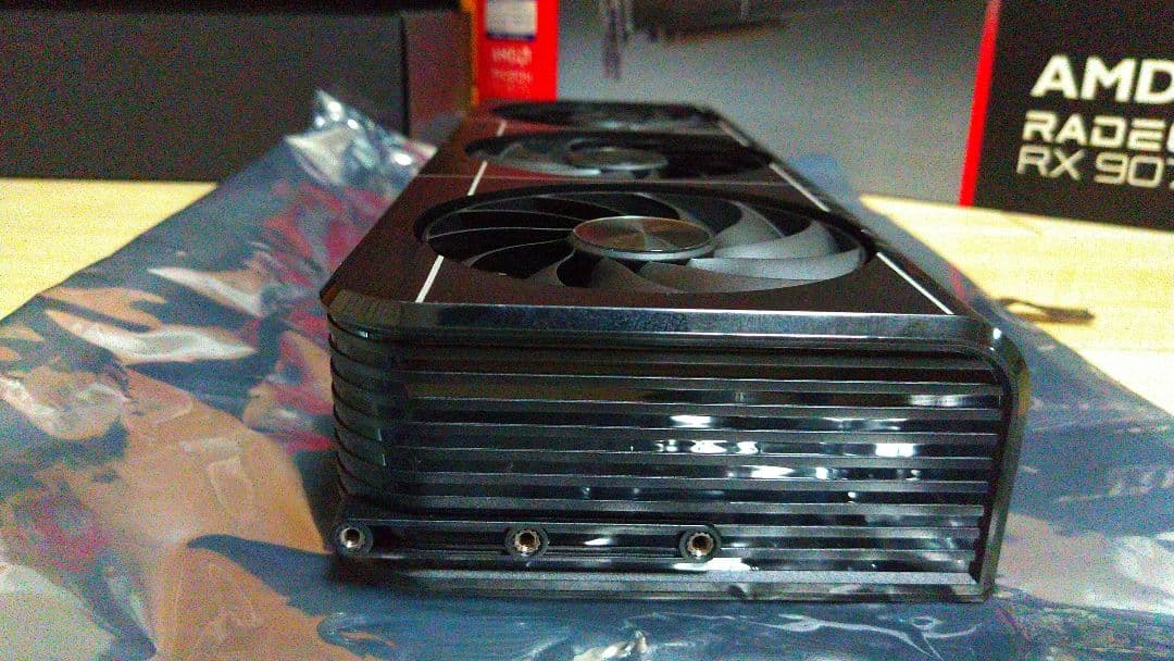 【中古品】 ASUS PRIME-RX9070-O16G (Radeon)