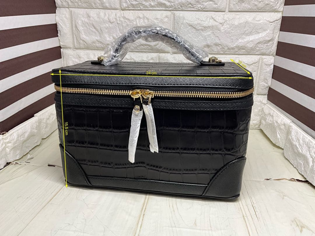 セール　ヘンリベンデル　黒 クロコダイル風 トレインバック　未使用品