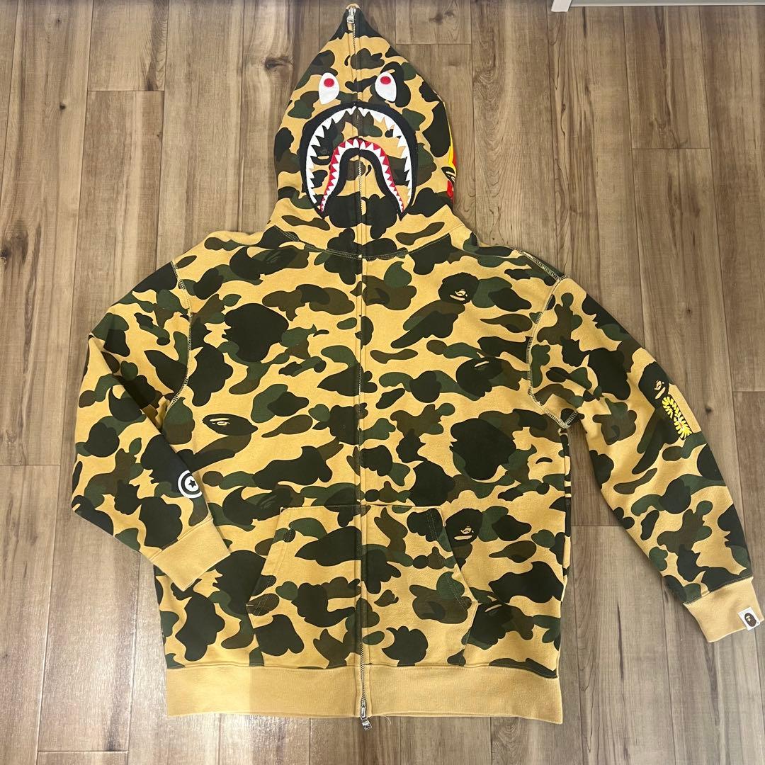 【希少サイズ】アベイシングエイプ　シャークパーカー　女性　男女兼用