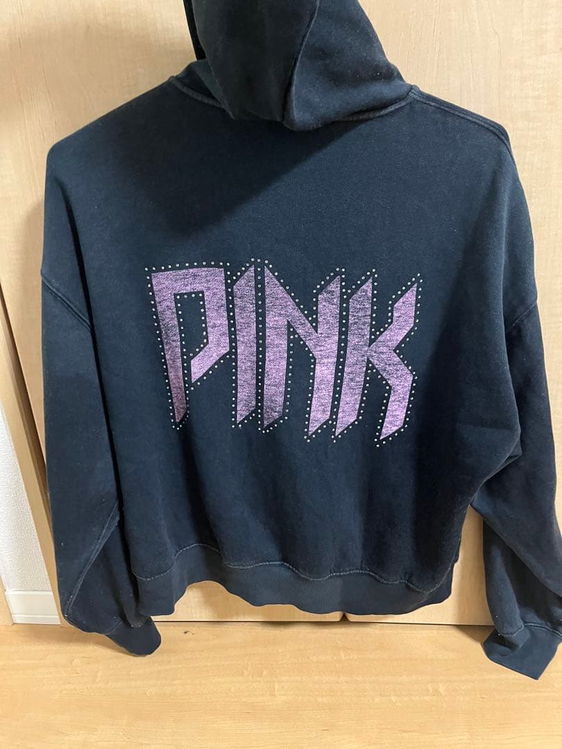 ⚠*ミ様 ヴィクトリアシークレット　PINK パーカー　ツウィ着用