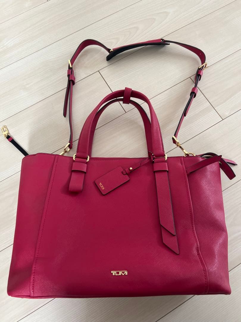 TUMI PC VAREK トートバッグ A4収納可 ショルダーストラップ付き