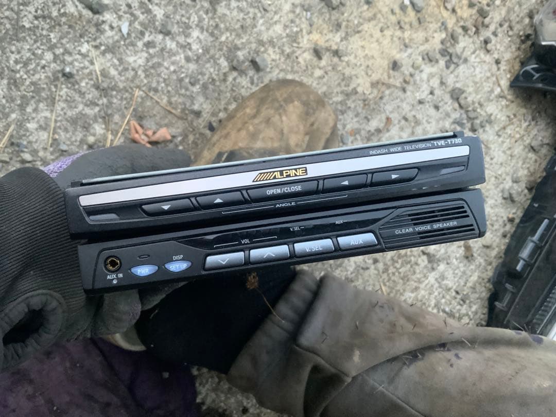 アルパイン　TVE-T730　プレーヤー/デッキ/カーオーディオ　1DIN