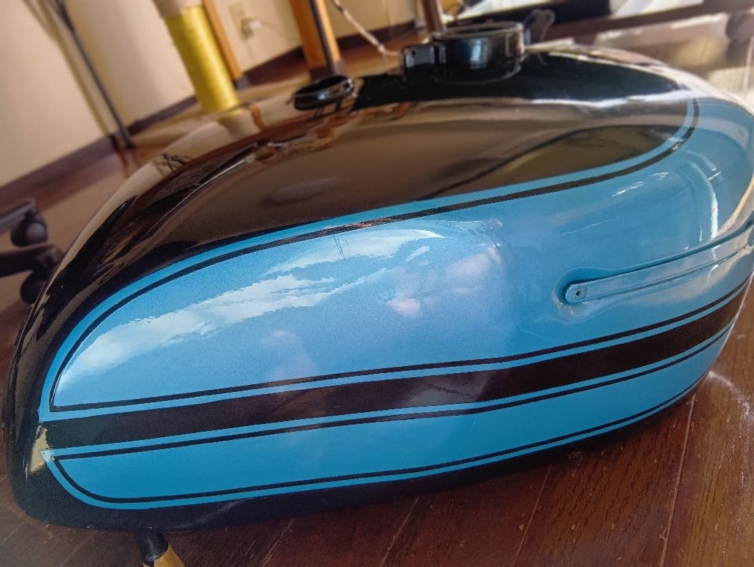 カワサキw1.w3．ガソリンタンク