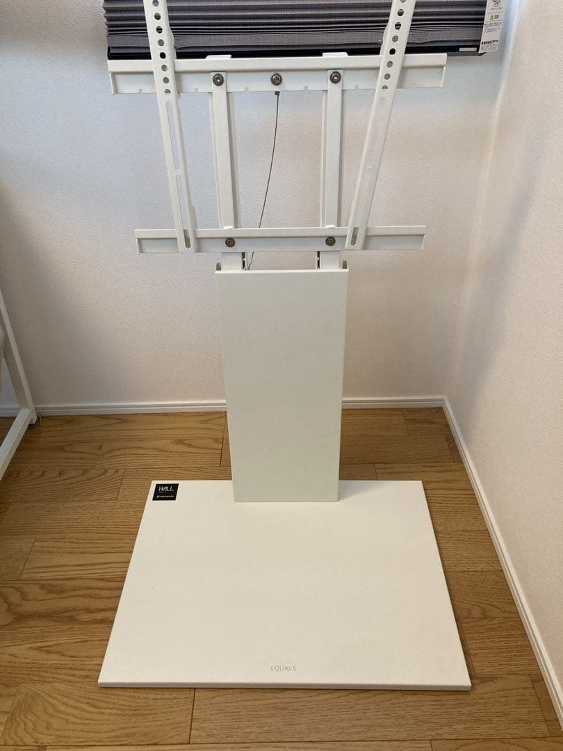 テレビスタンド WALL V2 ロータイプ サテンホワイト WLTVA5111