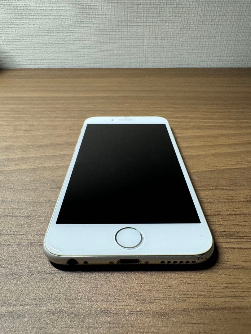 【中古品】iphone6（ホワイト16GB） ※docomo版・付属品なし