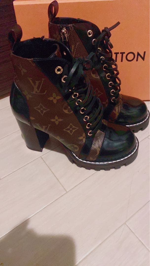 C*o様 ルイヴィトン ショートブーツ サイズ23cm スタートレイルアンクルブ