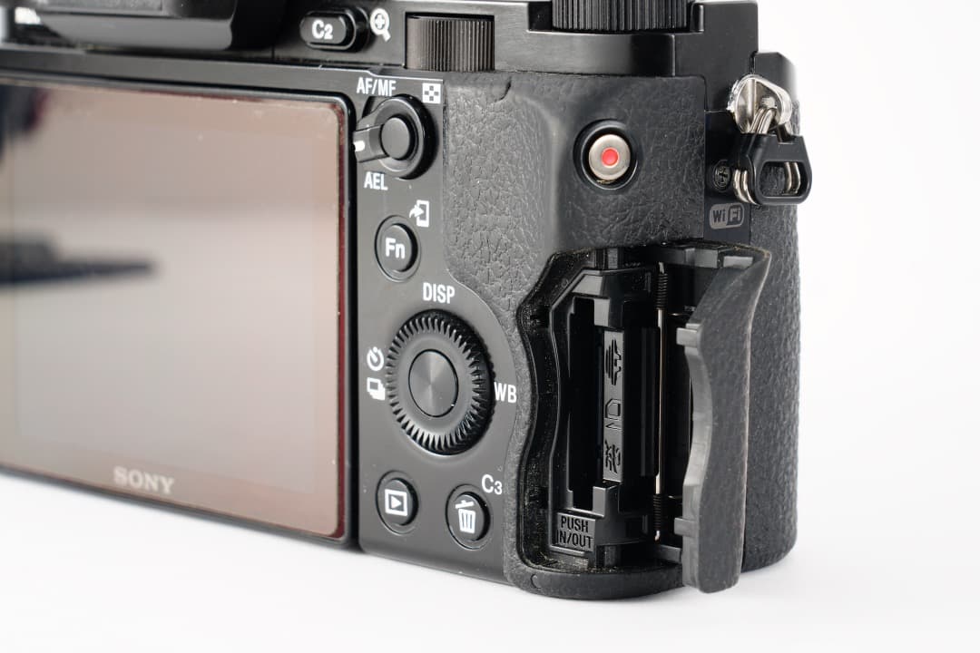 SONY 真・ILCE-7S フルサイズ 4K撮影 低照度最強 制限解除