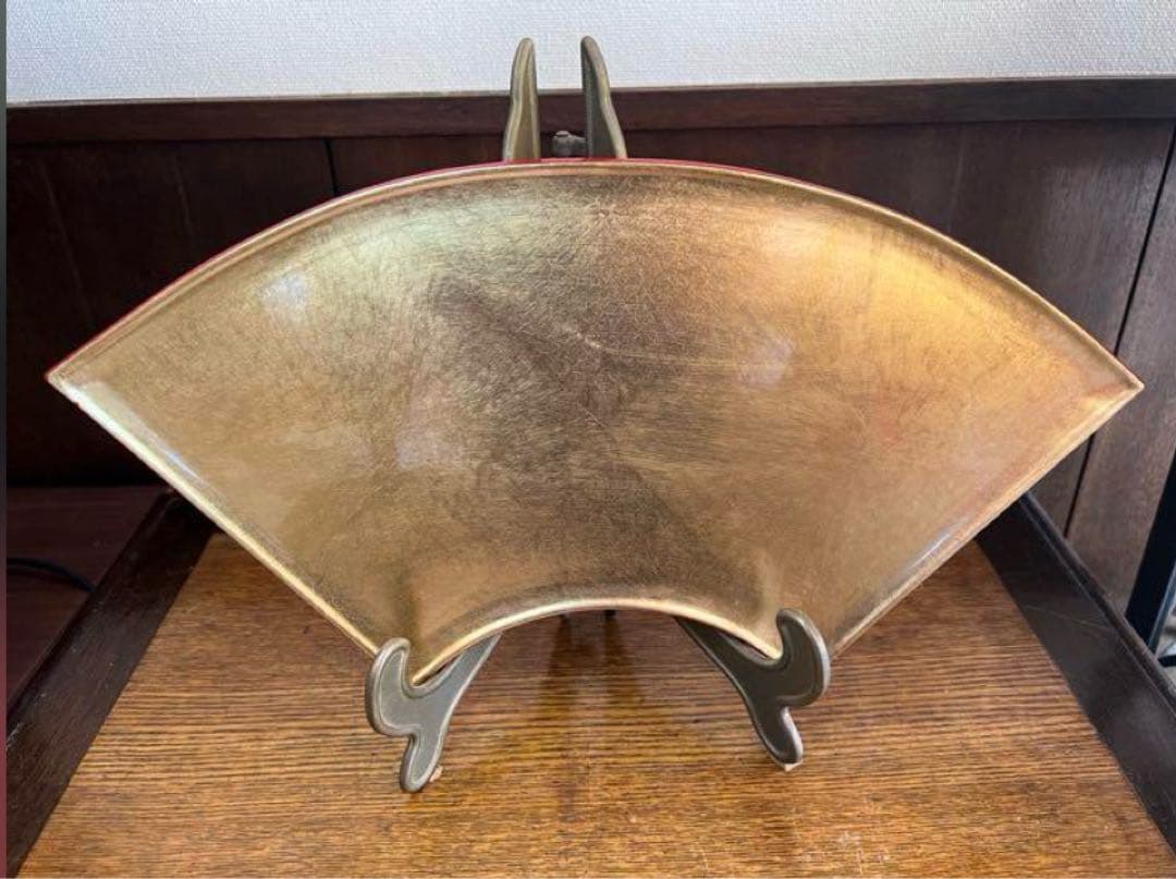 新品未使用　桐箱入り　山田平安堂 金彩 寿恵廣盆・寿恵廣皿 　扇型漆器プレート