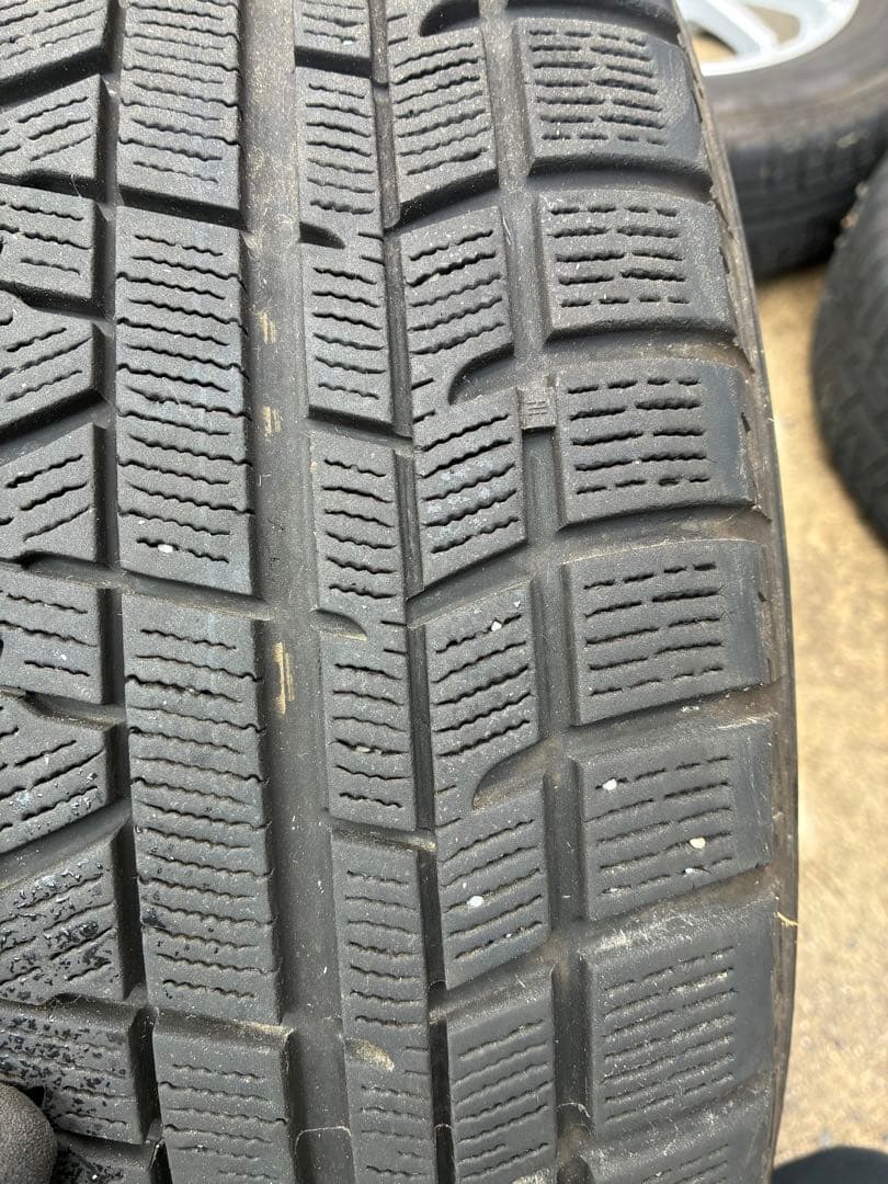 アルファード・ヴェルファイア　スタッドレス　大阪