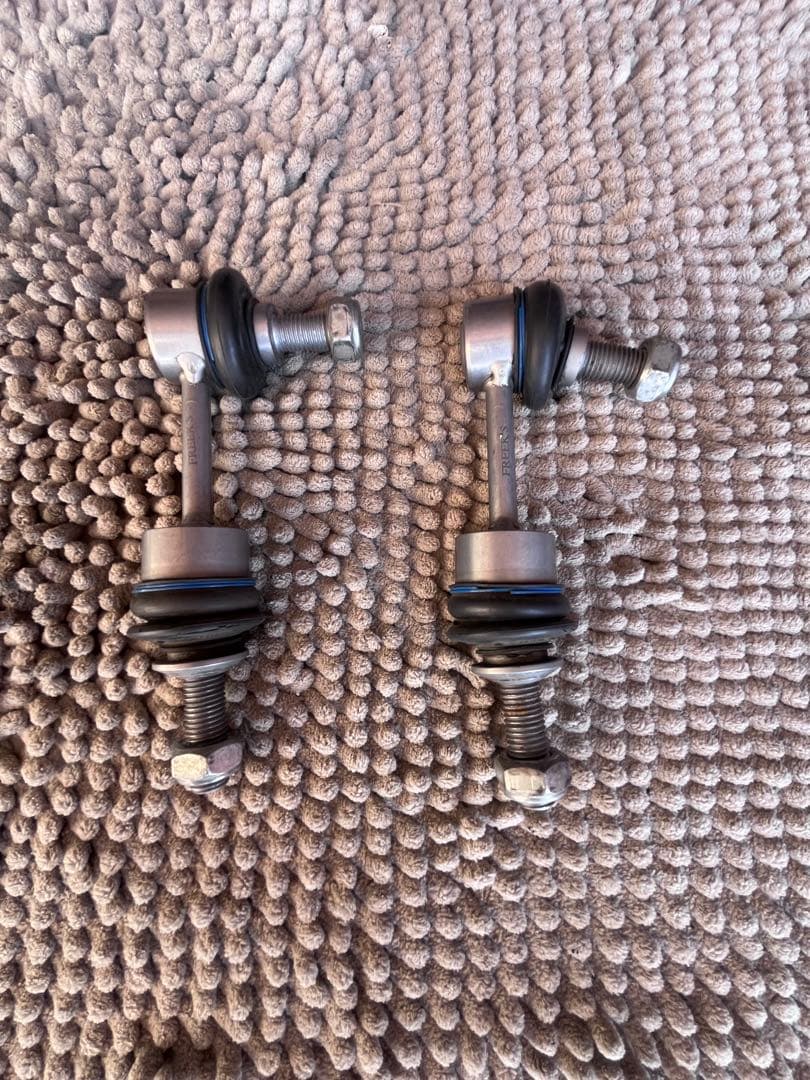 ハイエース200系フリークススタビピロリンク