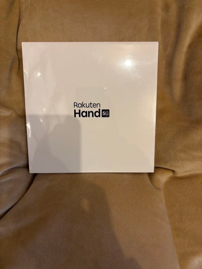 ♦︎ Rakuten Hand 5G P780 ホワイト 未開封 SIMフリー