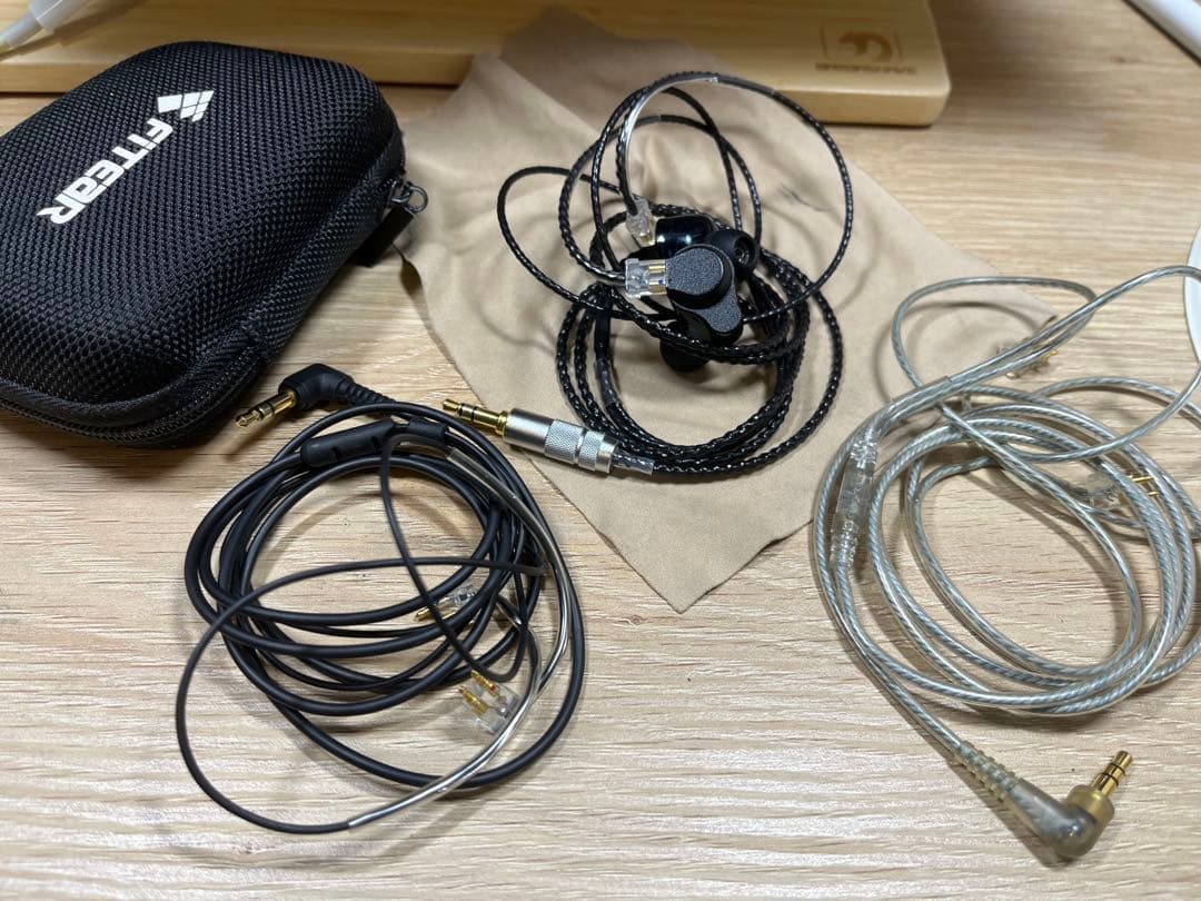 FITEAR togo 334 ユニバーサル　イヤフォン ブラック ケース付き