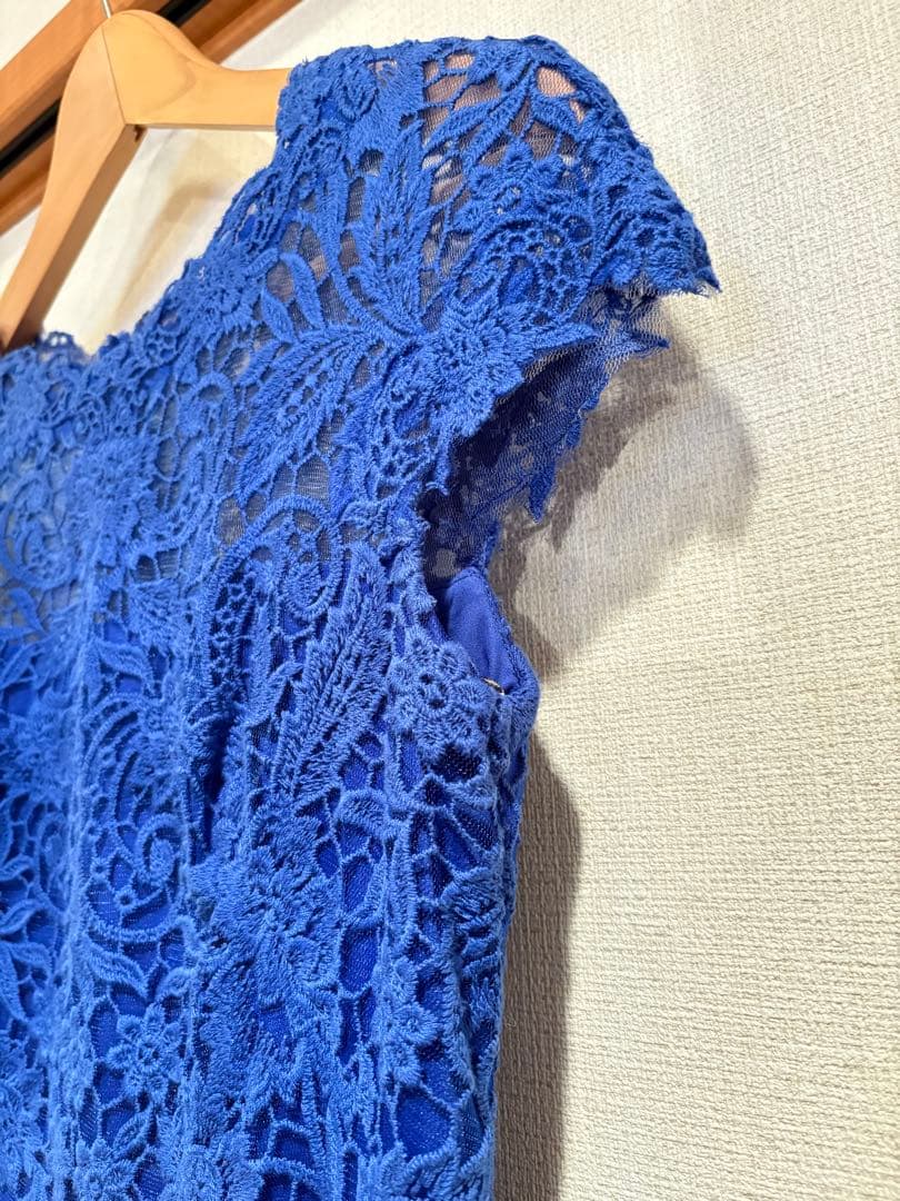 美品　TADASHI SHOJI 青レース ワンピース サイズUS4