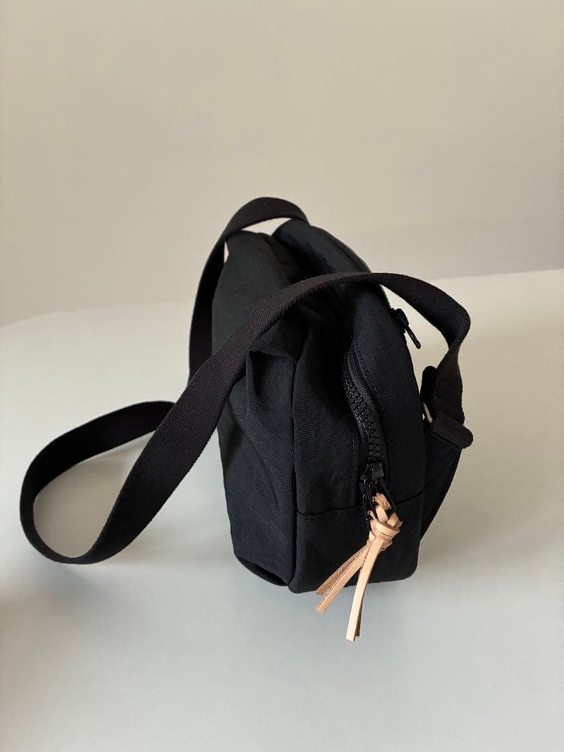 NIZYU KANO FUKUI SIWAナイロンボディバッグM