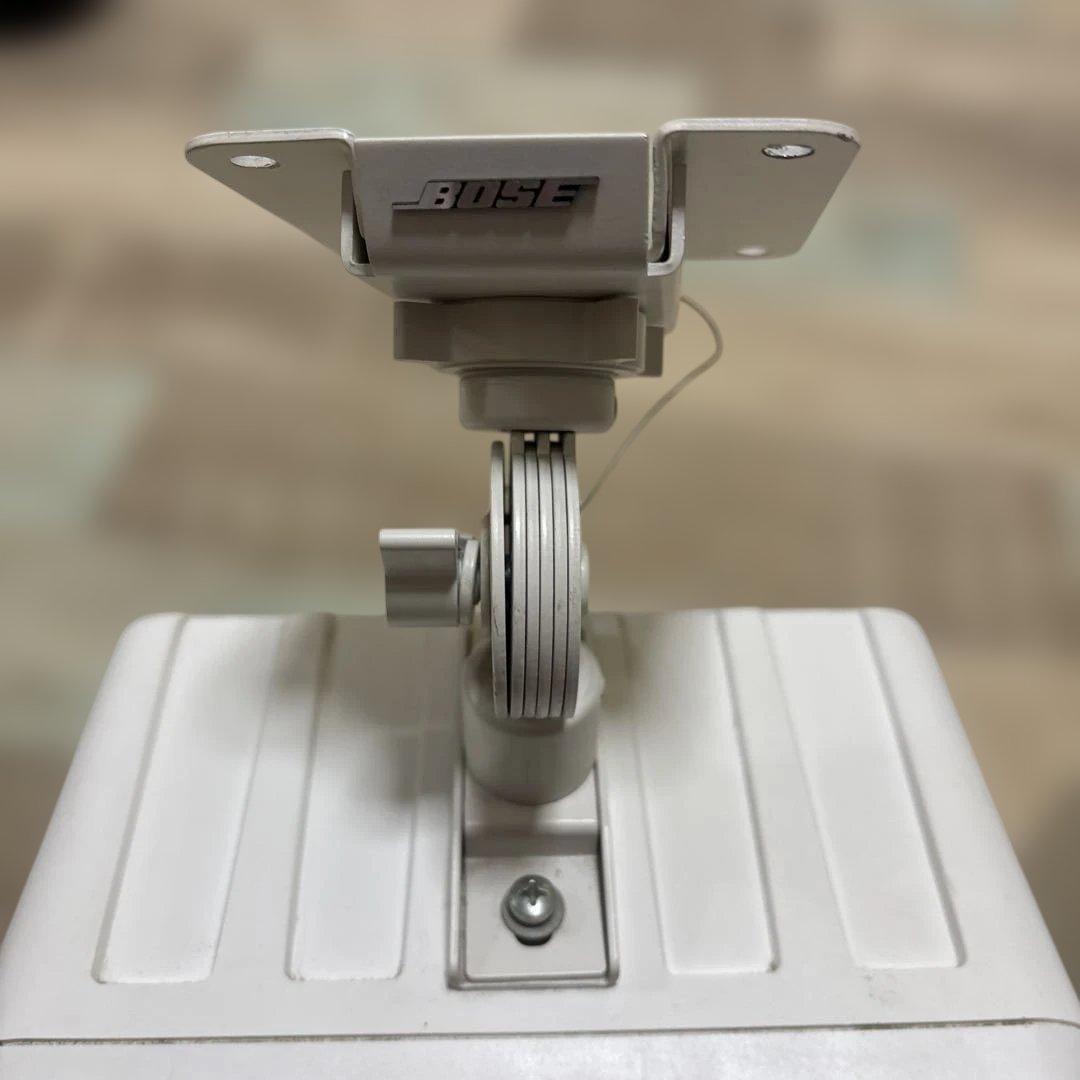 ミ*ズ様 BOSE　スピーカー　101MMW　ペア　天吊金具付き　ホワイト 白