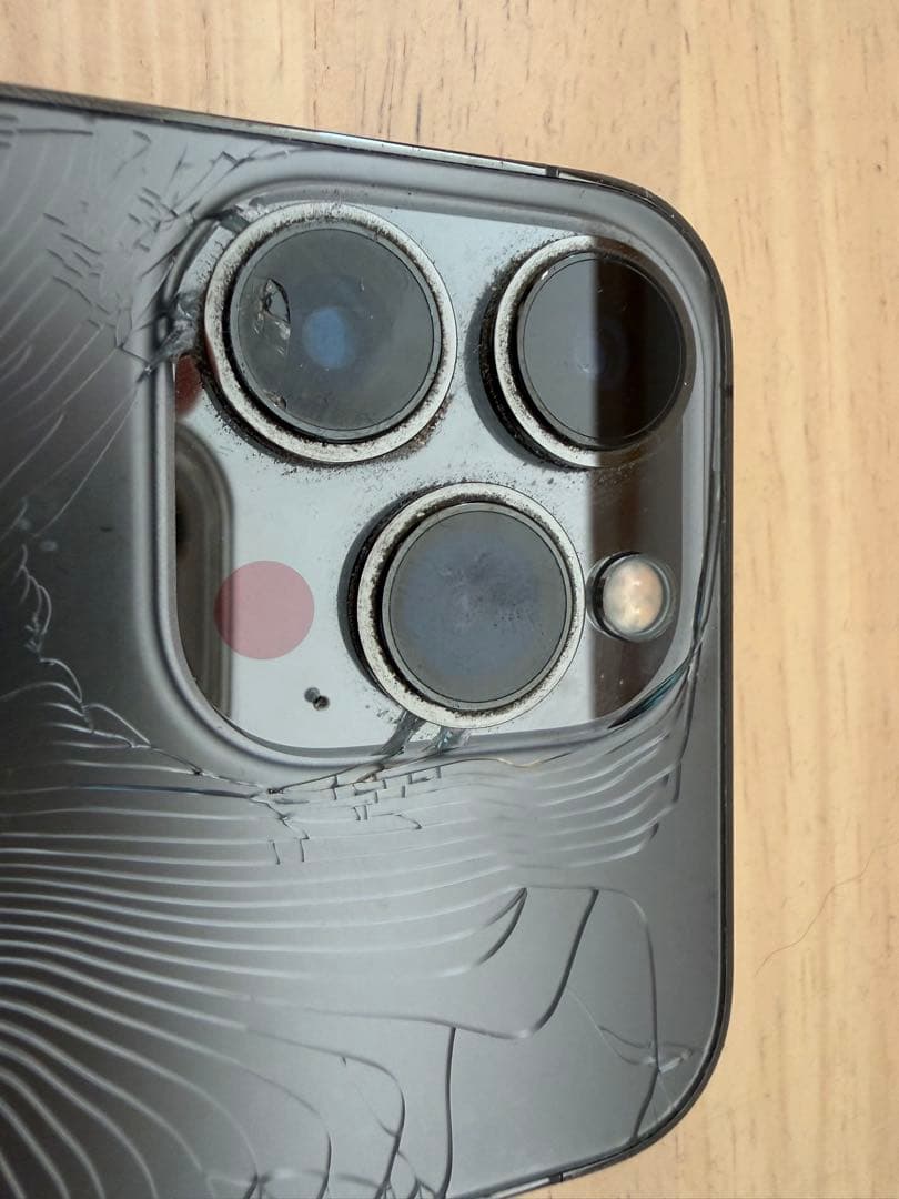 iPhone 13 Pro スペースグレーひび割れあり 128GB SIMフリー