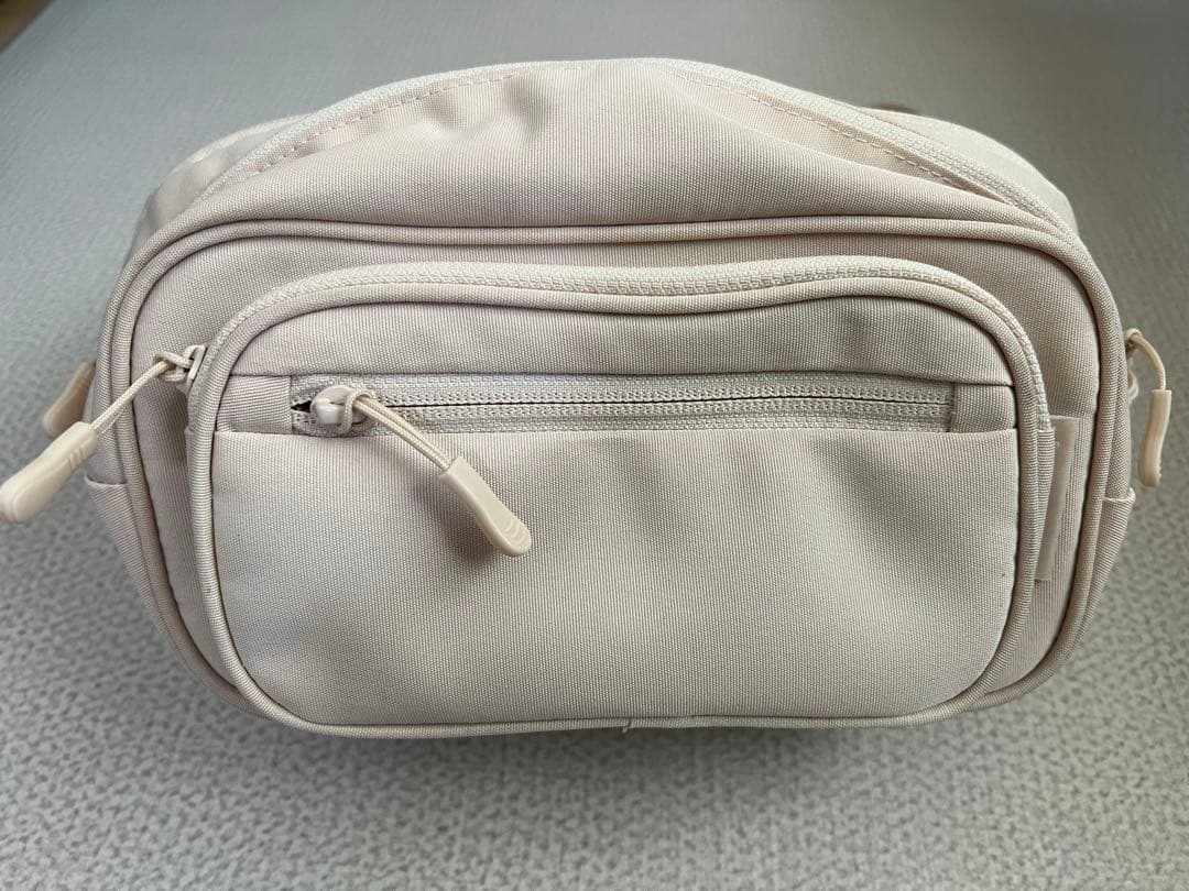 お値引きPOMULU 2WAYヒップシート　ベージュ ナイロン ボディバッグ