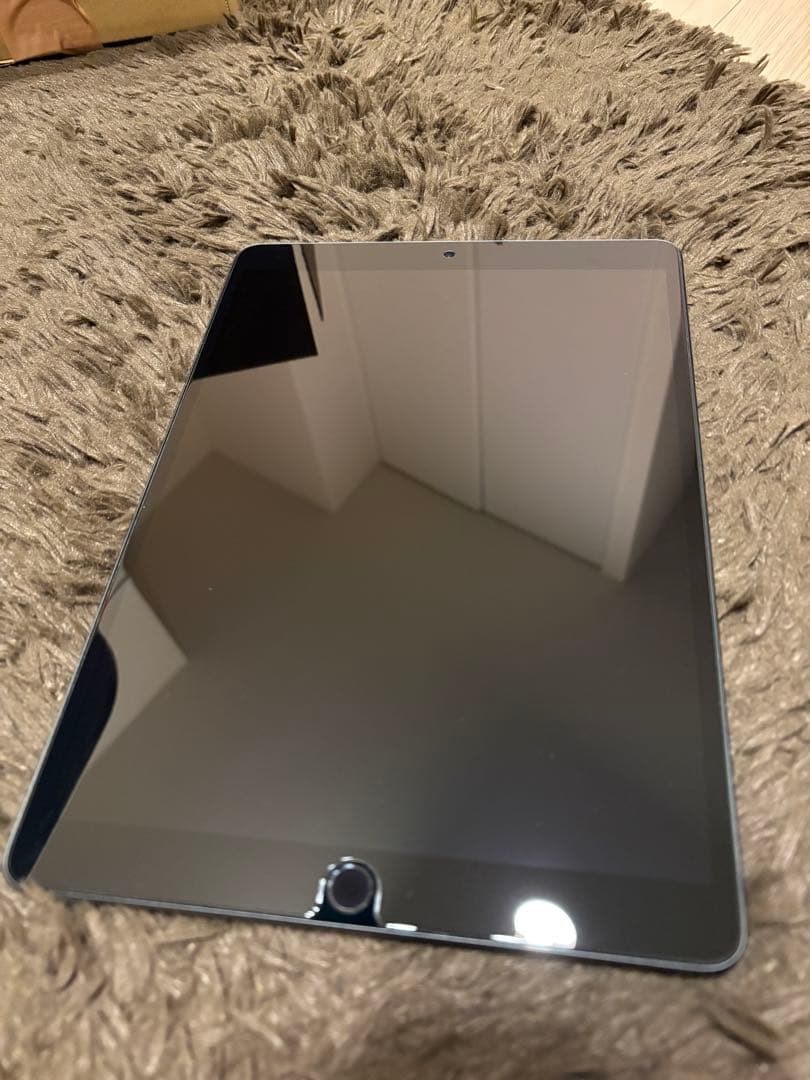 Apple iPad air第3世代スペースグレーwifiモデル　64GB