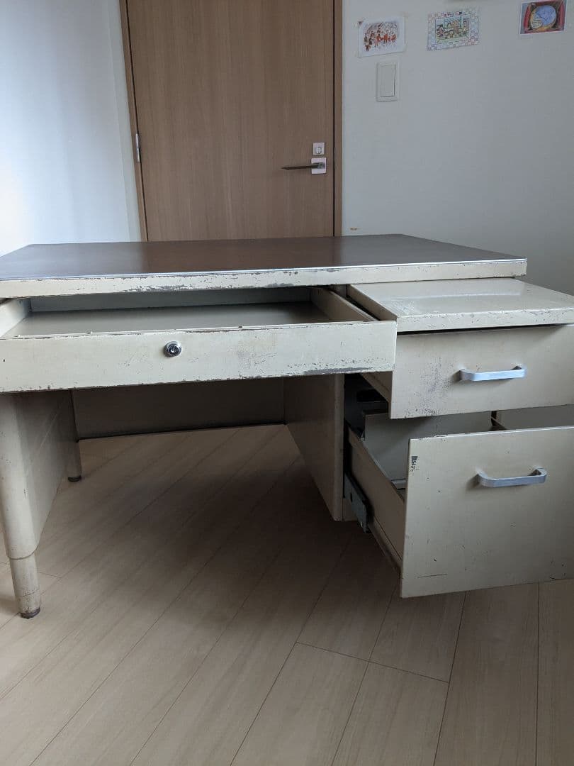 アメリカヴィンテージ　メタルデスク