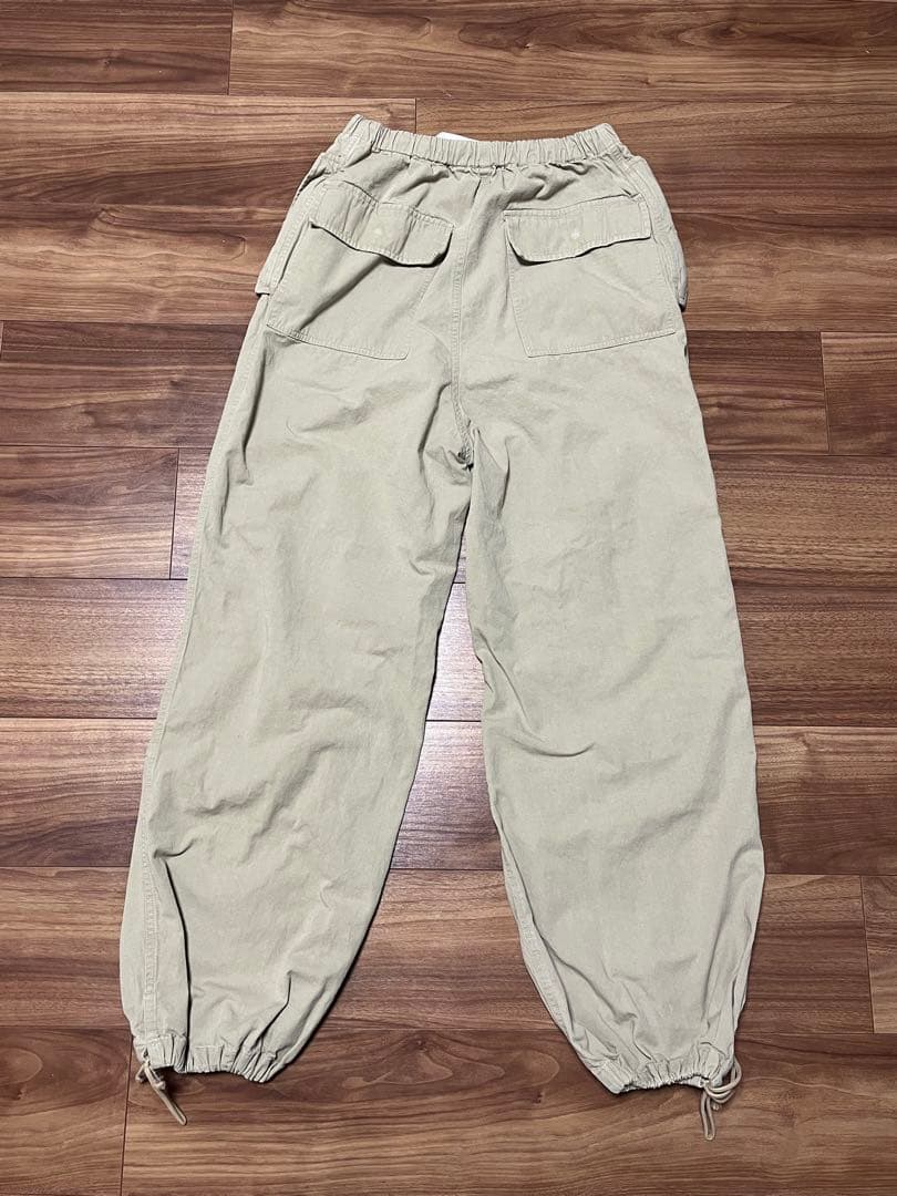 SサイズTHE SHISHIKUI PARACHUTE PANTS グレージュ