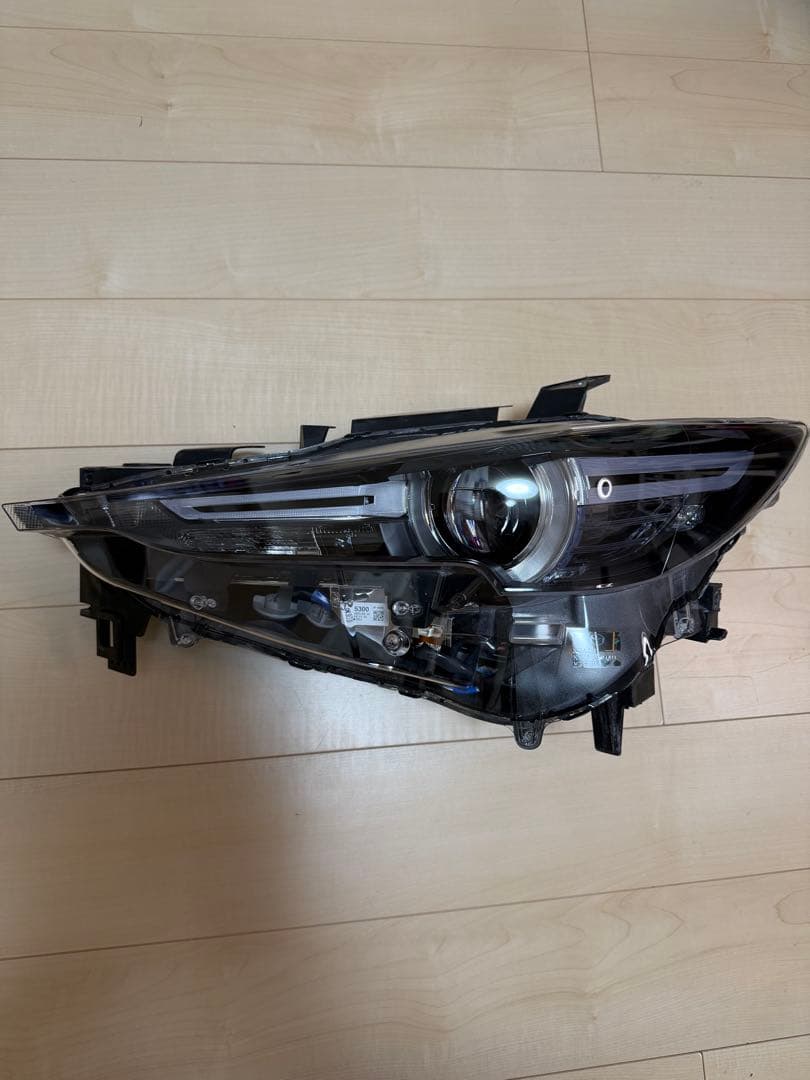cx-5 ヘッドライト　k124-51040