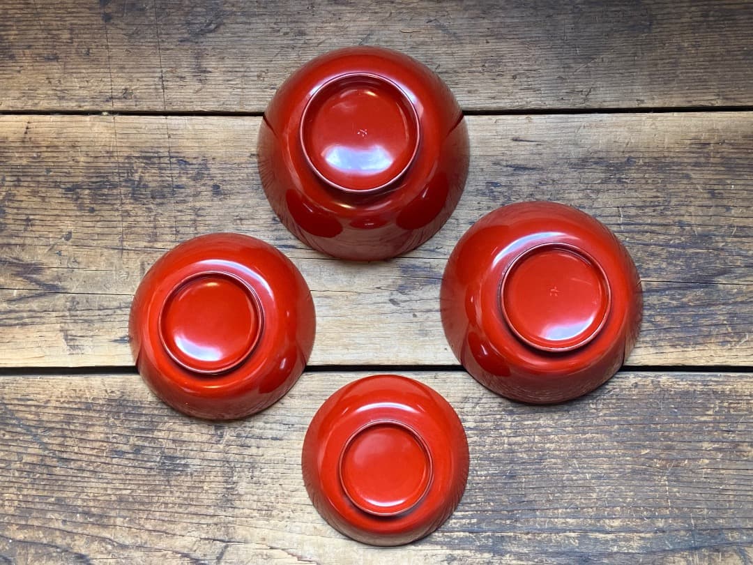 ミャ　プロフ必読願います♪ 能登蔵出し 輪島塗 朱漆 入れ子 四つ椀 4客