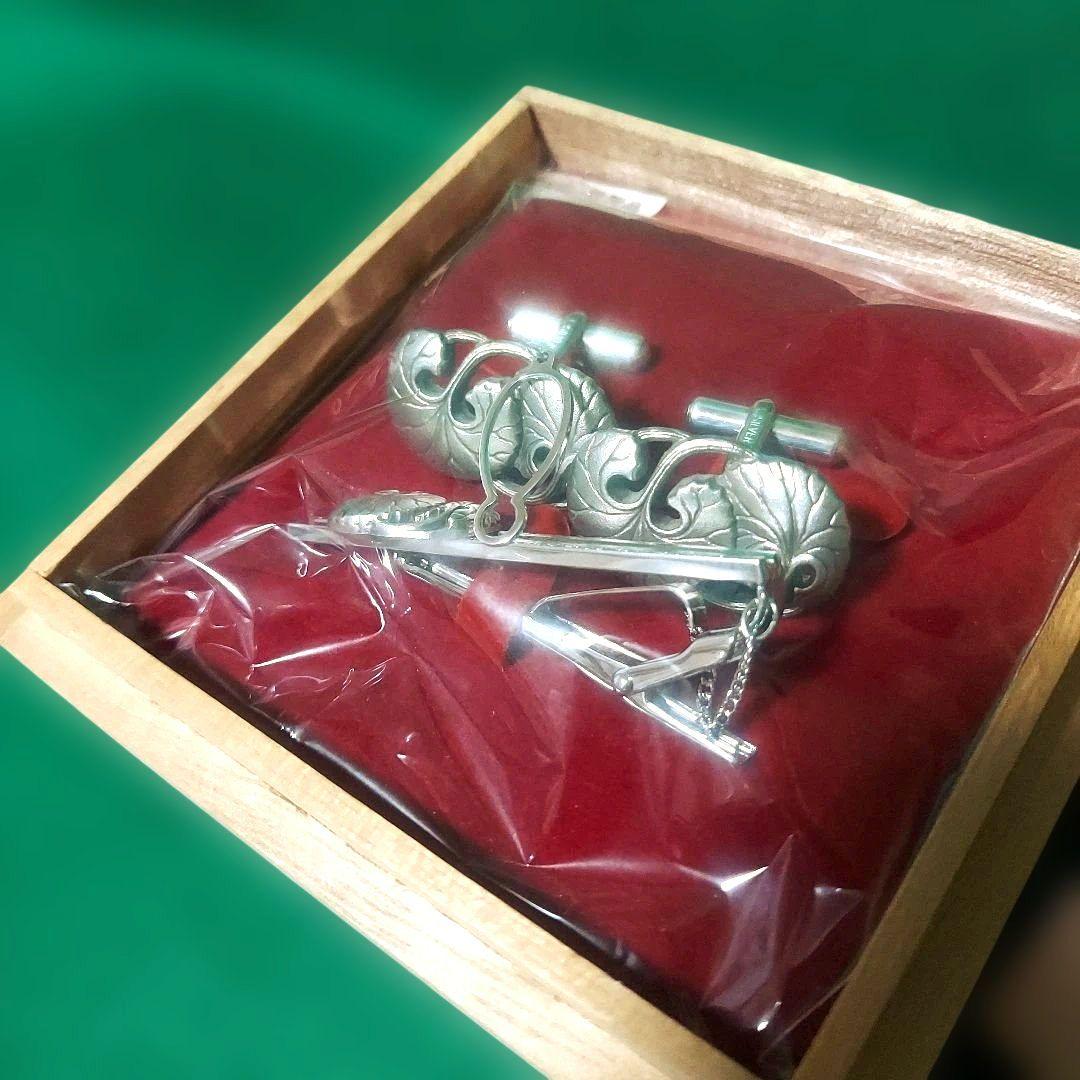 美品　銀製品　秋田　伝統工芸品　ネクタイピン　カフスボタン 桐箱入り　竹谷宝石