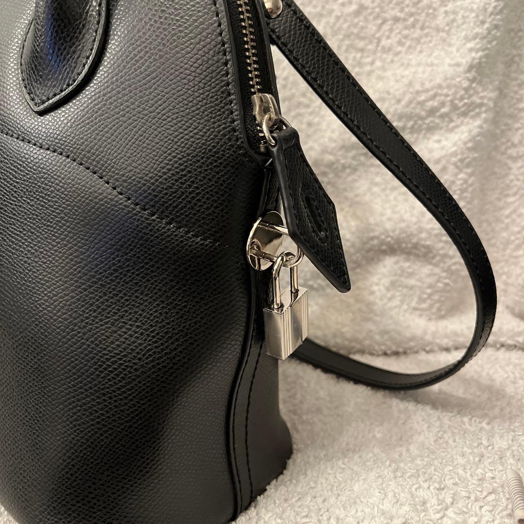 ☆本革　ブガッティ　ハンドバッグ　ブラック　カラー☆