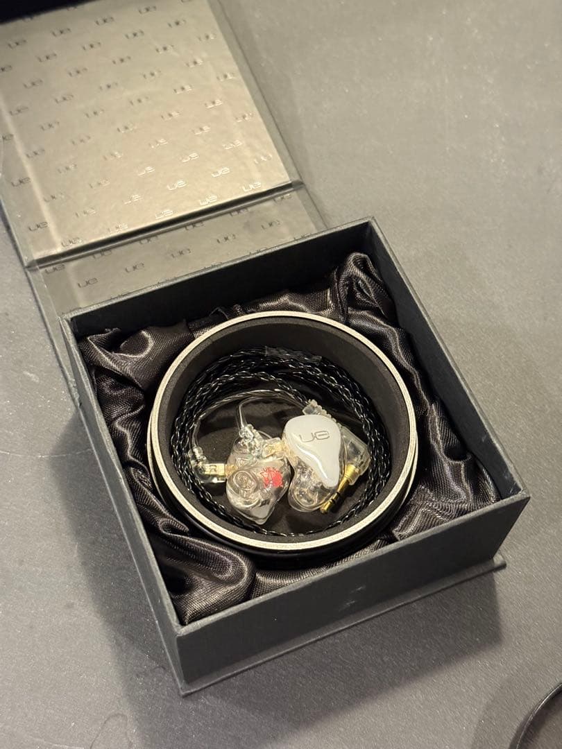 イヤホン Ultimate Ears UE 5 pro