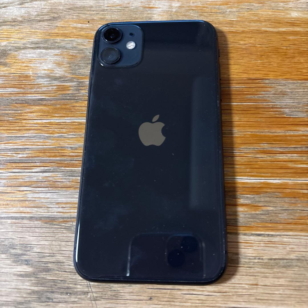iPhone11 ブラック　本体　64GB