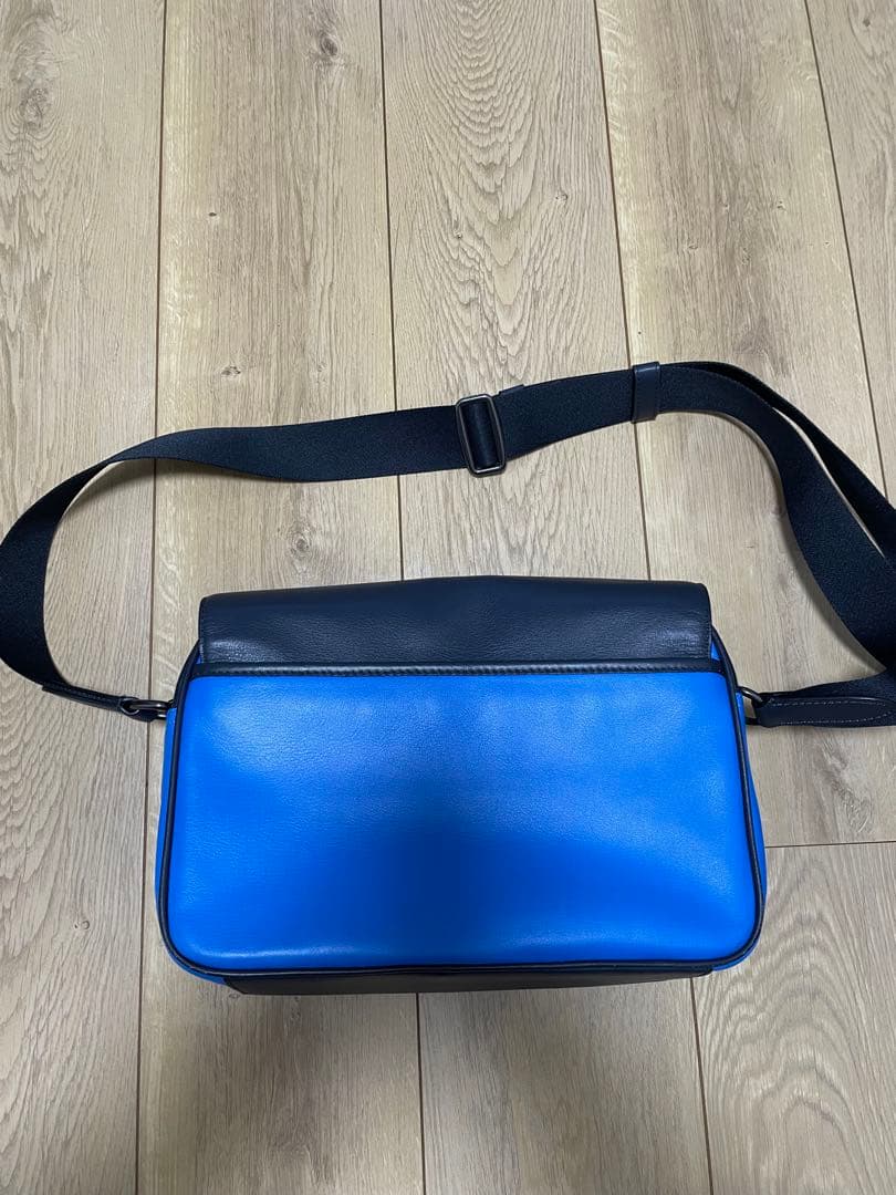 コーチ　斜め掛けバック