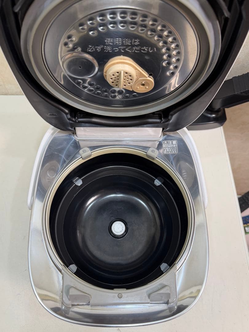 TOSHIBA RC-10VXN 圧力IH炊飯ジャー炊飯器