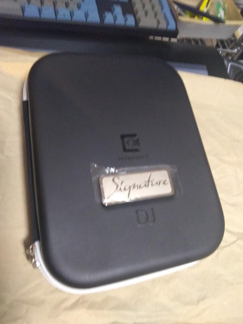 Ultrasone Signature DJ ヘッドホン（未使用品）