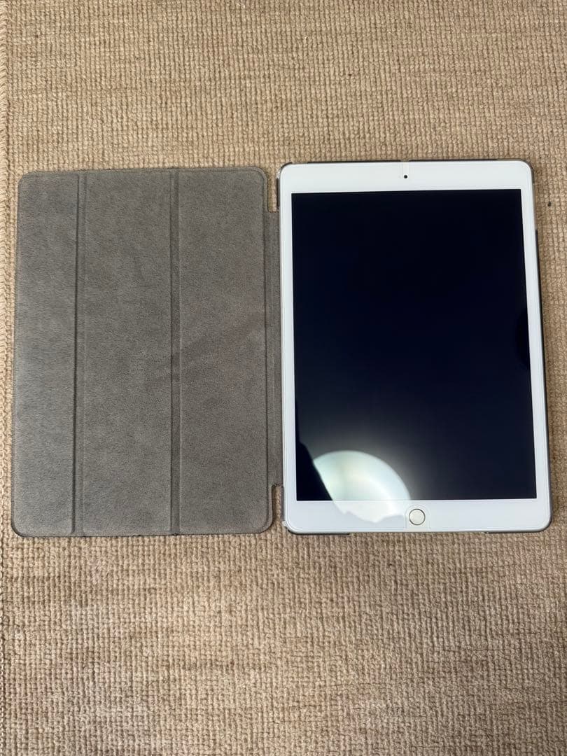 iPad 第7世代 128GB シルバー Wi-Fiモデル