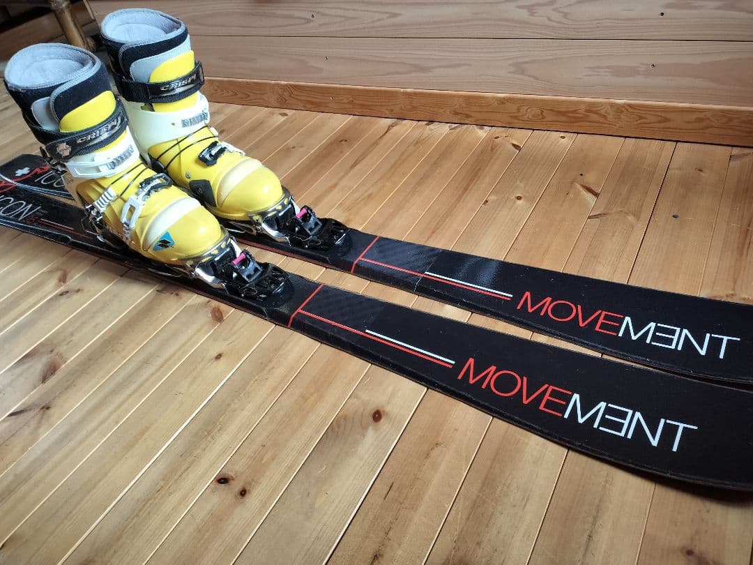 テレマークスキーNTN　板　ビィンディング　ブーツのセット