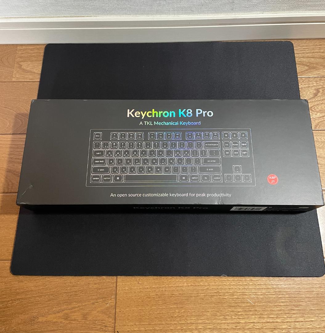 Keychron K8Pro RGBバックライトアルミフレーム赤軸　おまけつき