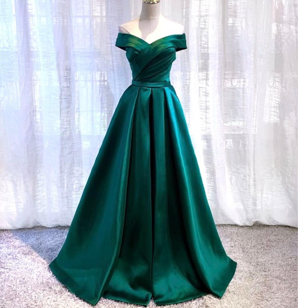 シンプルオシャレなグリーンのオフショル イブニングドレス