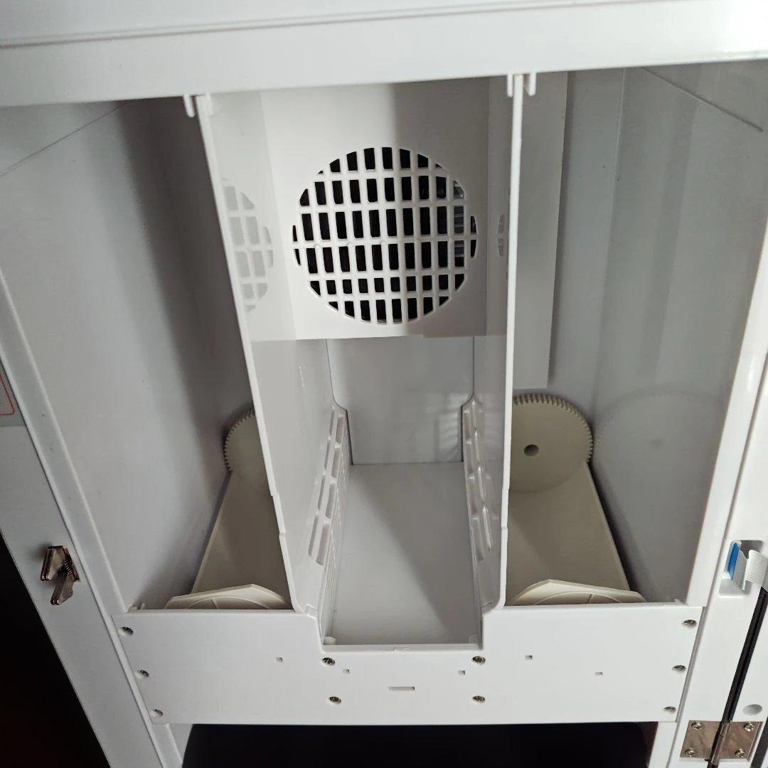 アピックス　自販機型保冷庫