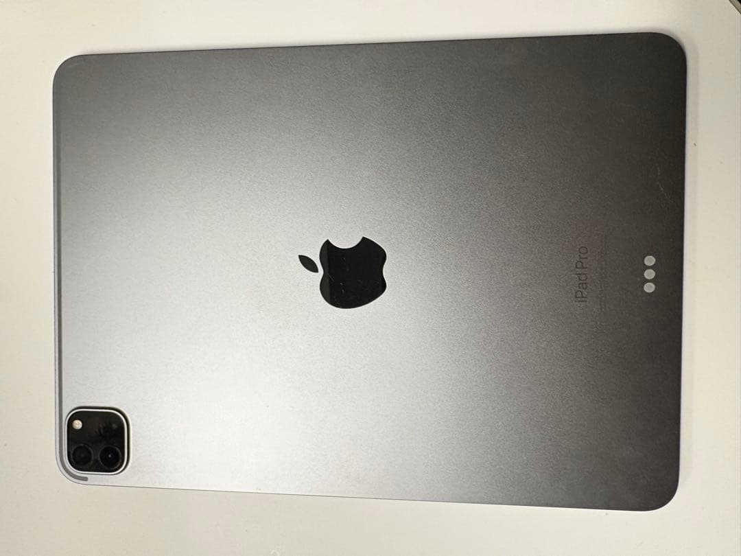 Apple iPad pro 11インチ　第4世代　スペースグレー　256GB