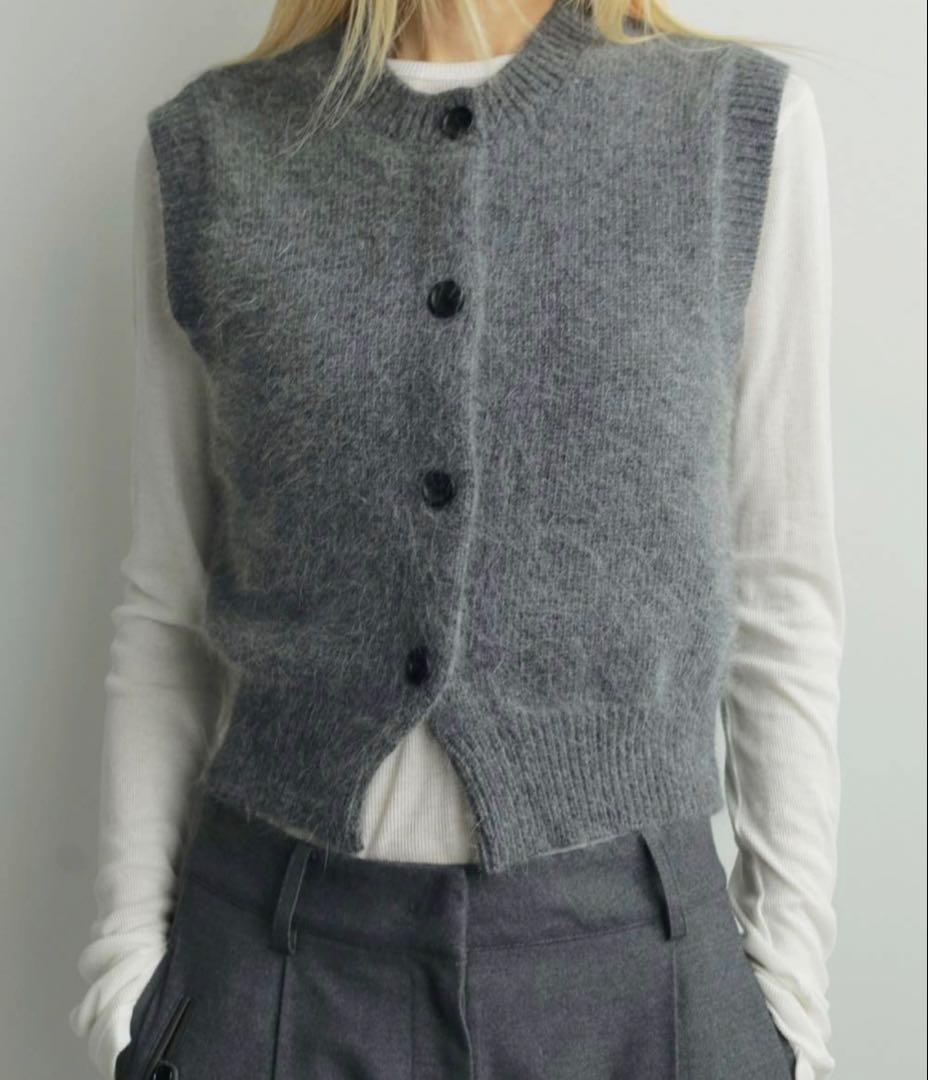 アンヌーク　Crewneck Botton Vest グレー　新品