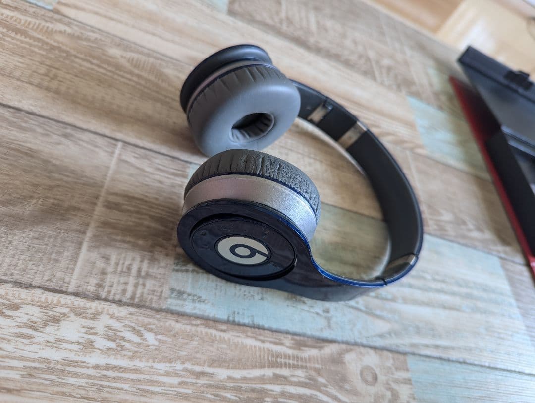Beats by Dr. Dre ワイヤレスヘッドホン 青
