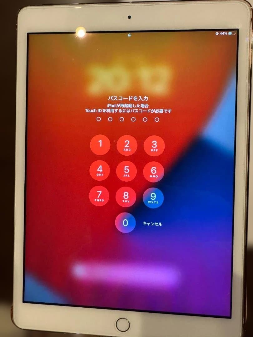 iPad 第8世代　32GB　美品　箱、付属品付全有