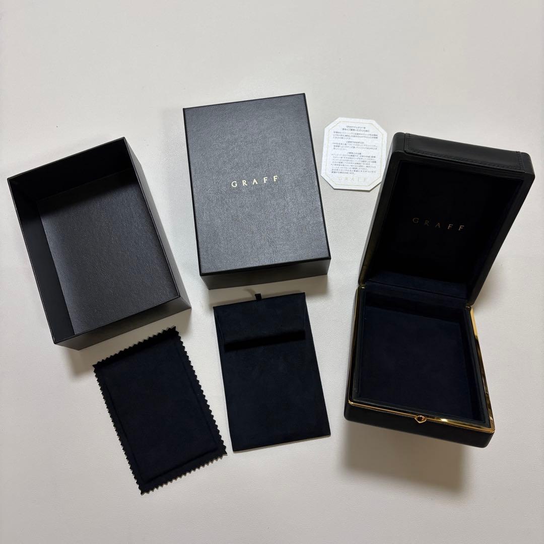 美品　グラフ　ピアス　ケース　空箱　レザー